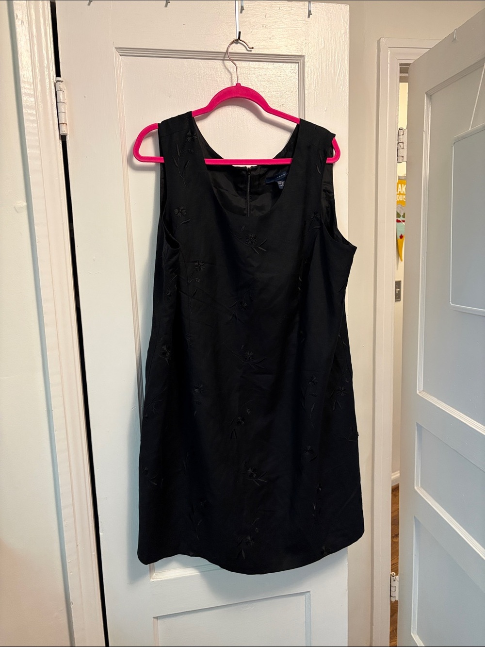 Venezia Vintage Black Shift Dress / 22